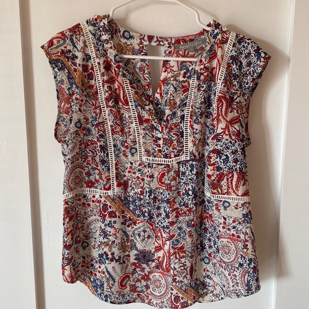 DANIEL RAINN floral blouse